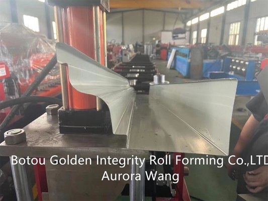 PPGI GI AL Roof Ridge Cap Roll Forming Machine 380V Rain Gutter Making Machine